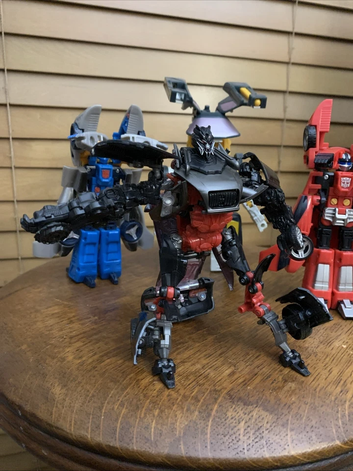 Transformers (4) Swerve, Sideways, Blurr, And Wheel Jack. Highly Collectible - Image 3 of 4