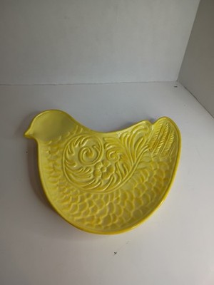 Vintage Magenta ''M'' Two-Tone Yellow Bird Chick Hen Plate 10  Farmhouse Cottage