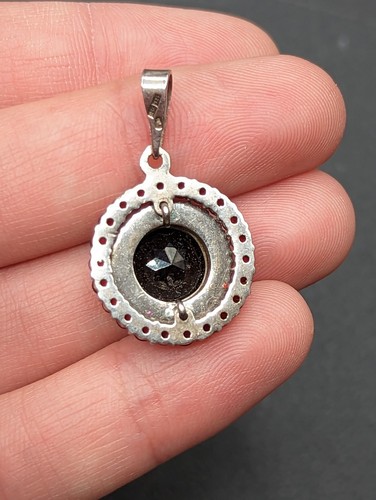 Vintage Sterling Silver Bohemian Rose Cut Czech Garnet Cluster Circle Pendant - Picture 11 of 12