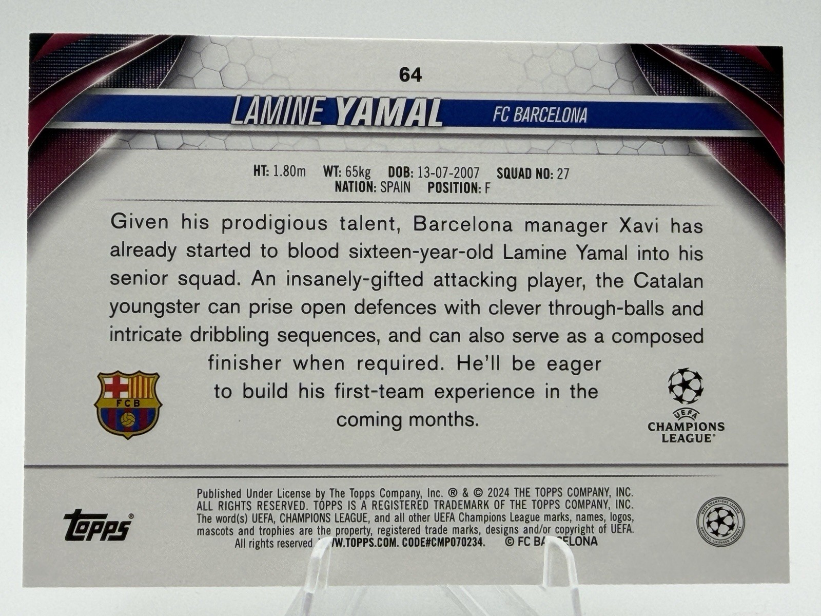 2023-24 Topps Lamine Yamal UCC Fc Barcelona Base RC #64 Rookie view 3