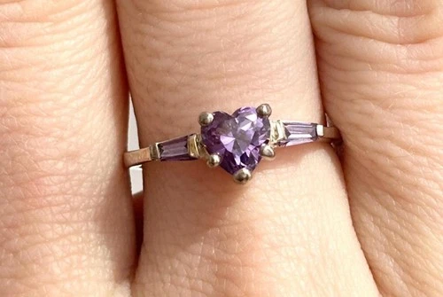 Heart Shaped Amethyst Gemstone Sterling Silver 925 Vintage Ring - sz 7.25