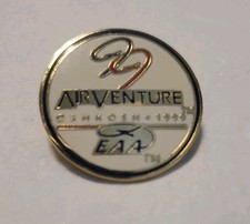 Air Venture 99 Oshkosh EAA 1999 Air Show button pin pinback Free Shipping