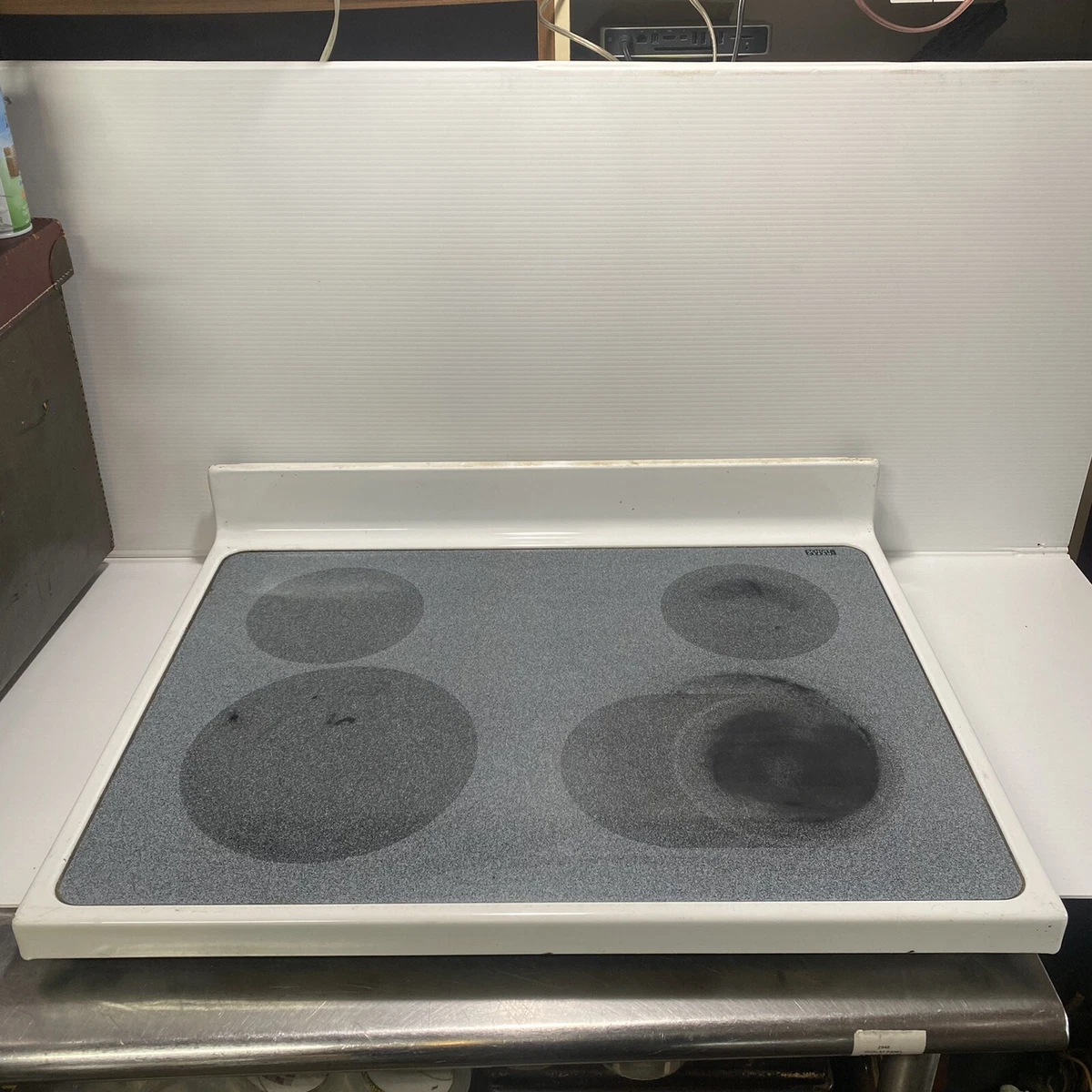 White stove 2024 glass top