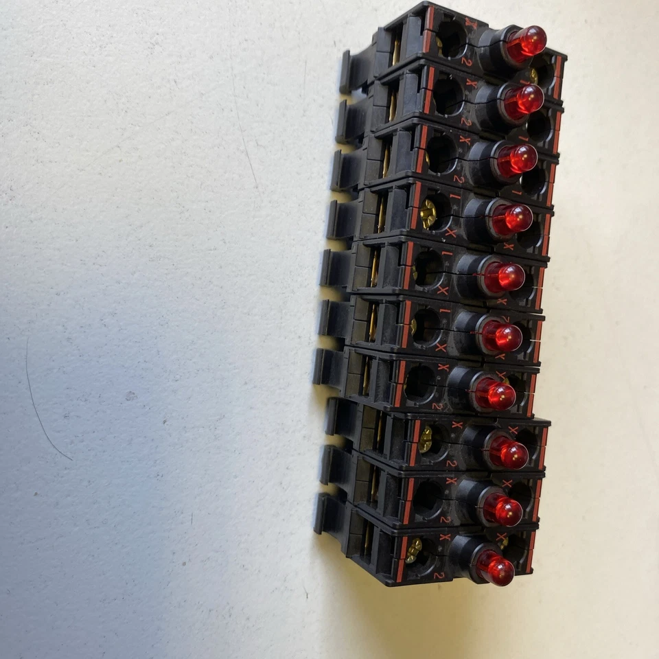 10X Eaton M22-LEDC-R LED-Element Rot 30V DC/AC - Bild 4 von 4