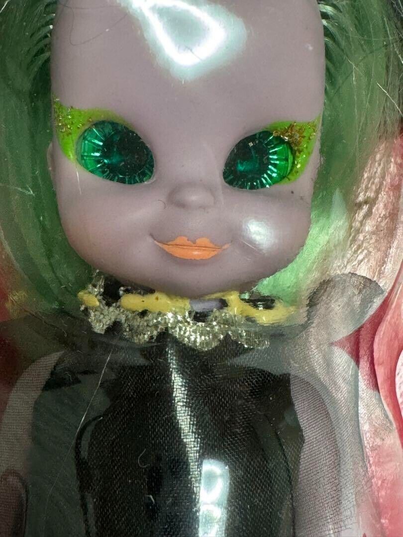 VTG 1972 Emerald the Enchanting Witch Doll Girls World NOS w VTG 1972 Emerald the Enchanting Witch Doll Girls World NOS w