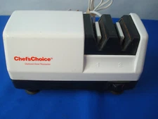 CHEF'S CHOICE MODEL 300 ELECTRIC KNIFE SHARPENER NICE