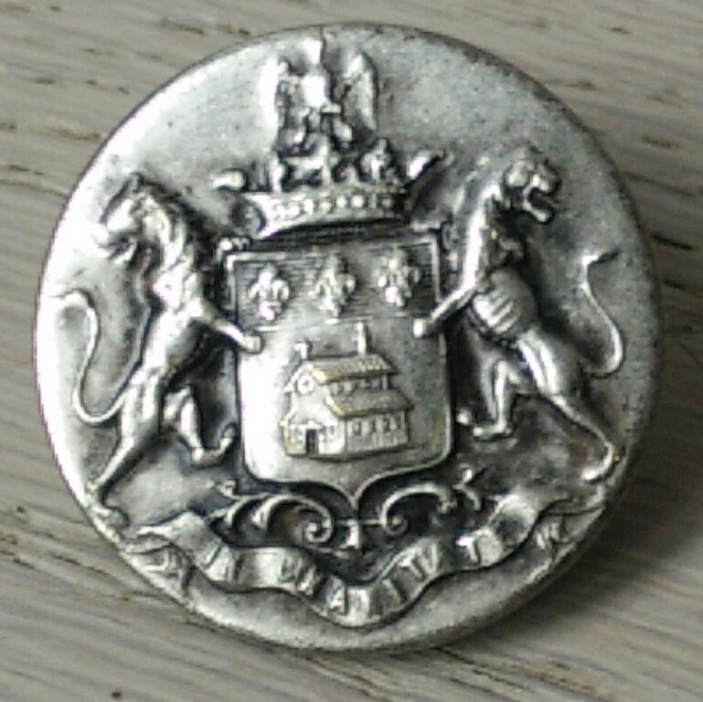 RARE & ANCIEN bouton en métal embouti fin XIXe siècle EUR 39,00