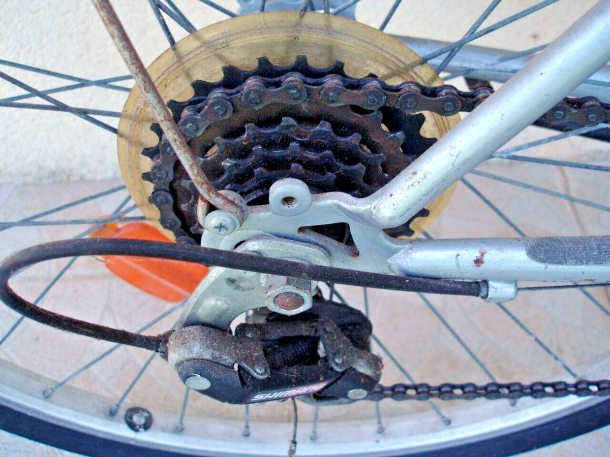 VELO MIXTE .. .. TOPBIKE .. 5 VITESSES .. AVEC ACCESSOIRES .. TRES BON ETAT