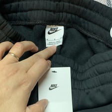 Nike Boys Black Fleece Jogger Pants Medium FD3008-010 Standard Fit