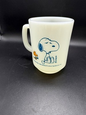 Fire King PEANUTS SNOOPY NOT WORTH ANYTHING BEFORE COFFEE BREAK Mug  Glossy NICE