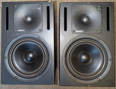 Paar Genelec 1030a bi verstärkte Lautsprecher voll funktionsfähig mit tollem Klang