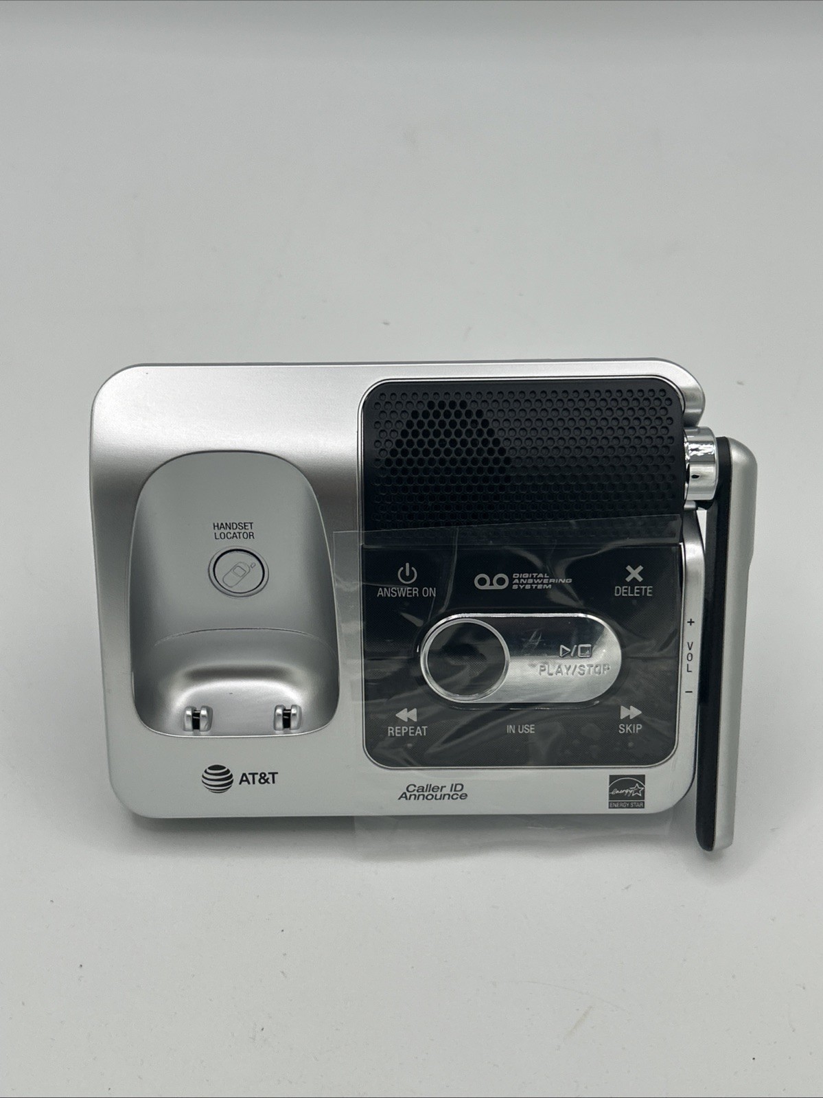 AT&T BL102-4 Cordless Phone Answering Machine Call Blocking Intercom 4 Handsets