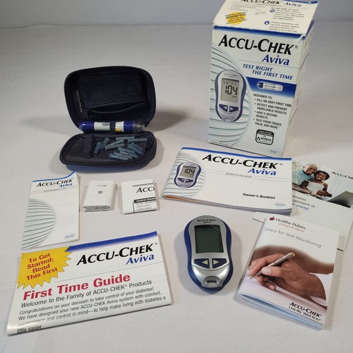 Accu-Chek Aviva Blood Glucose Meter Kit Case Lancet Device Box Tested Working 