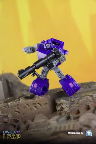 DR.WU DW-E37&E38 LEAP PULSE GUN E39 WHEEL HUB MINI Action Figure 5cm 2people/set - Picture 62 of 66