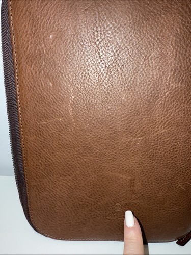 Organizer This Is Ground in pelle marrone con cerniera 11” X 9” - Foto 4 di 9