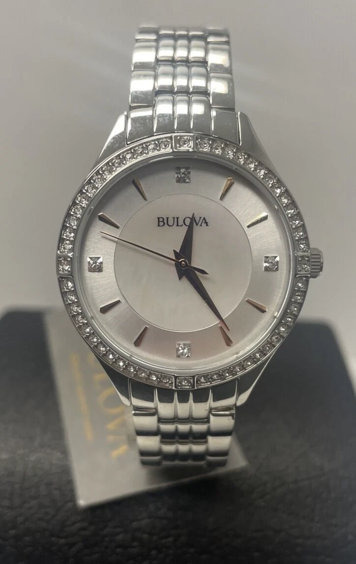Small bulova shop ladies watch