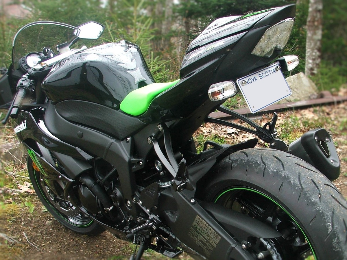 Eliminador De Fender Tail Tidy Negro Mate Para Kawasaki ZX6R 2009-2018 - ¡Luce Más Deportiva Y Limpia!