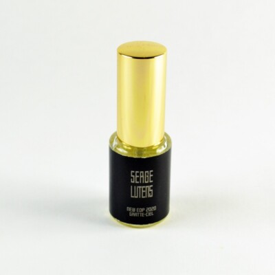 Serge Lutens GRATTE CIEL Eau De Parfum Spray - Size 15mL / 0.5 Oz. TESTER