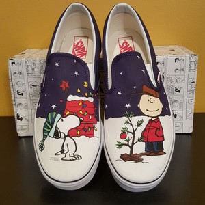 vans peanuts christmas slip on