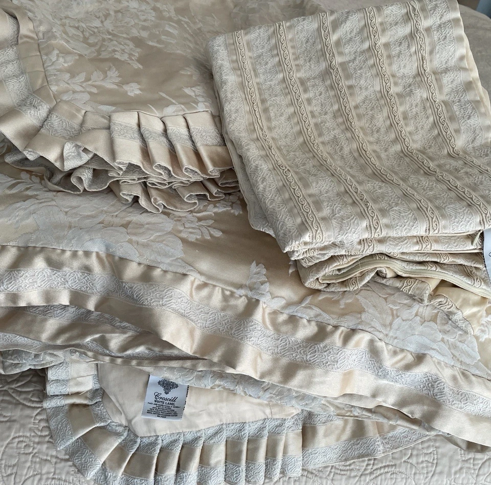 Edredón CROSCILL Etiqueta Blanca Dorado y Azul King 2 Fundas King y 3 Fundas Euro LEER Foto 2 de 4