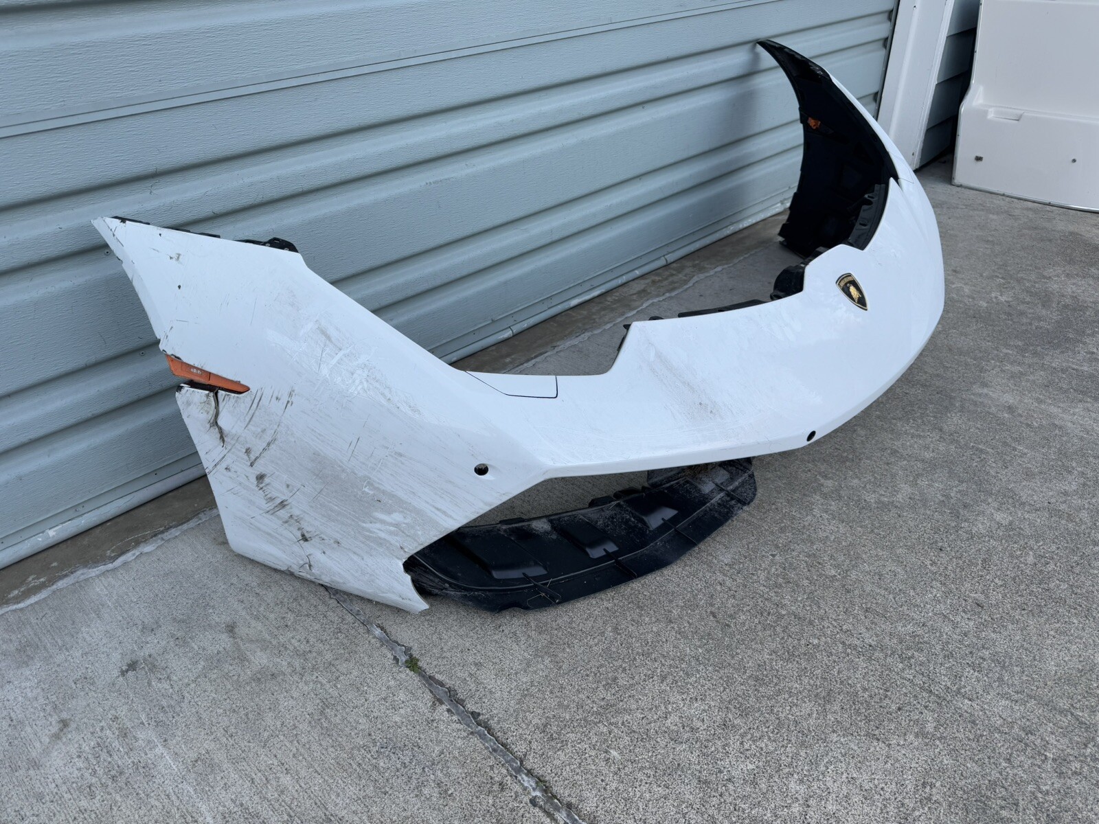 2014-2019 LAMBORGHINI HURACAN LP580 FRONT BUMPER COVER 400807437 OEM