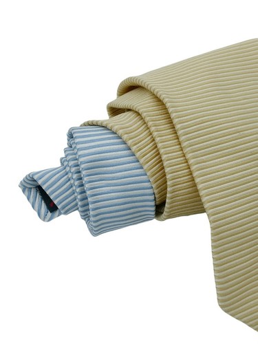 Tommy Hilfiger Men's Tie Necktie Yellow 100% Silk 3.50" x 57" - Picture 2 of 5