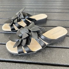 Comfortview  Womens Sz 8.5 Wedge Sandals Slip on Open Toe Flower Black