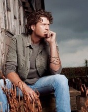 Blake Shelton Unsigned 7"x5" Photo - Country singer - 100% to Cancer Charity *6