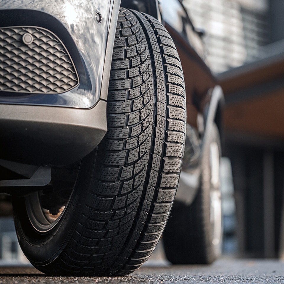 4 Tires Nokian Tyres WR G4 SUV 265/45R20 108V XL All Weather