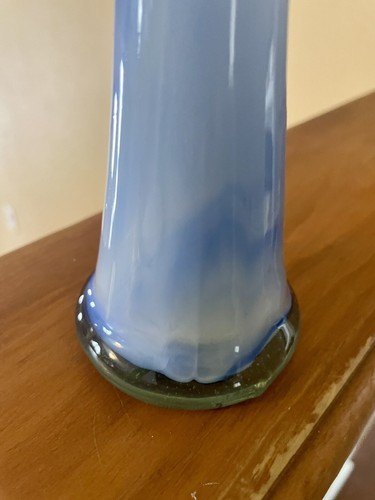 Beautiful Hand Blown Cobalt Blue Art Glass Finger Vase - Picture 4 of 7