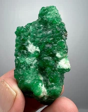 145 CT Will Terminated Top Green Emerald Crystals From Swat Pakistan