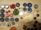 Lot Vintage 75+ Buttons Lucite Celluloid Plastic  Metal — photo 2