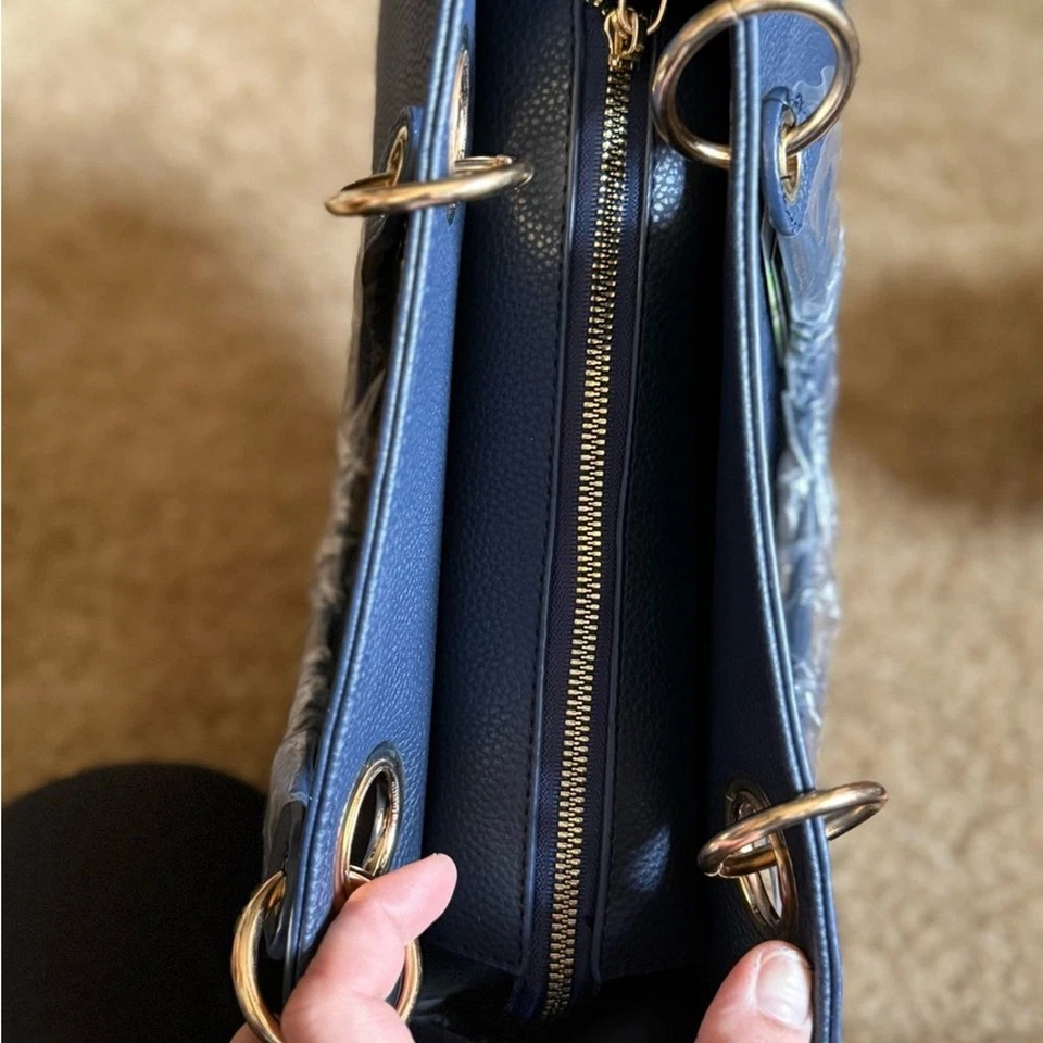 Bolso de Mano Badgley Mischka Azul Marino y Dorado Foto 4 de 4