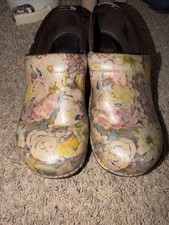 Dansko Floral Leather Clogs Women s Size 40 EU US 9-9.5 Slip Resistant EUC