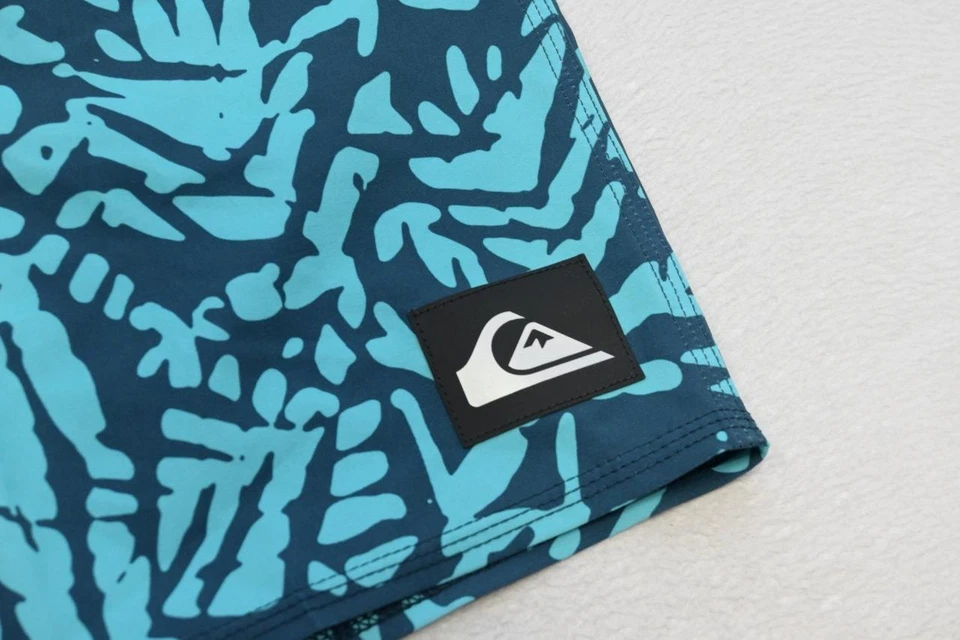 Pantalones Cortos Quiksilver Highline Elastizados a Rayas Atléticos Natación Acuática Para Hombres Talla 36 Foto 2 de 4