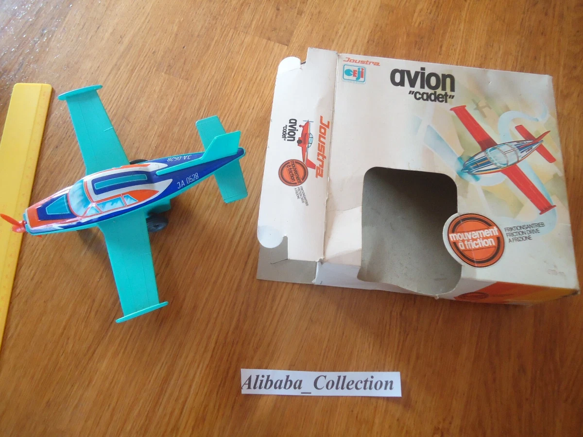 AVION EN TOLE A FRICTION TYPE BOEING TWA JOUET ANCIEN BON