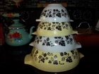 Goosberry Pyrex Vintage 4-Piece Cinderella's. Complete Set. **REDUCED**