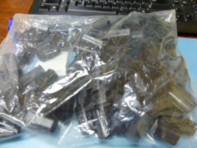 AMP  174259-2 Qty of 100 per Lot 4 Position Rectangular Housing Connector Recept