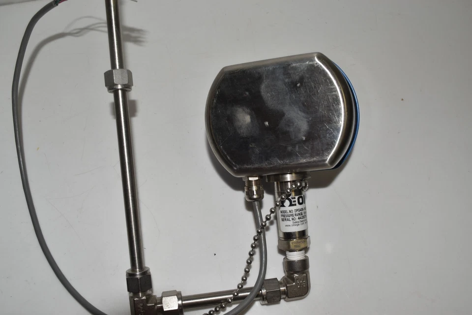 ^^ OMEGA MODEL DPG409-1KG DIGITAL PRESSURE GAUGE  PRESSURE RANGE 0-1000 (SBM64) - Image 3 of 3