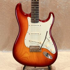 Used Fender Usaamerican Deluxe Stratocaster No.RG3993