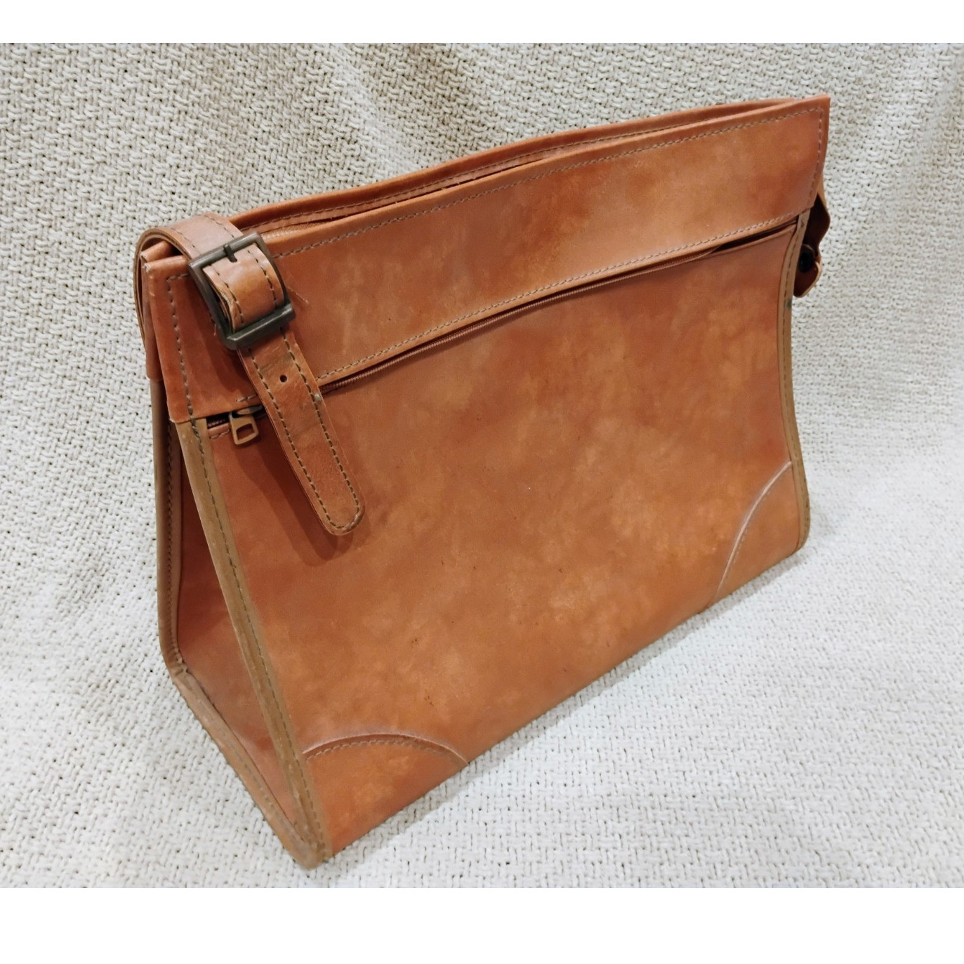 Hartmann Brown  Laptop Bag Paisley Lining Adjustable Straps 
