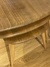 STUNNING SET OF RETRO ERCOL NEST OF PEBBLE COFFEE TABLES VERY CLEAN CONDITION