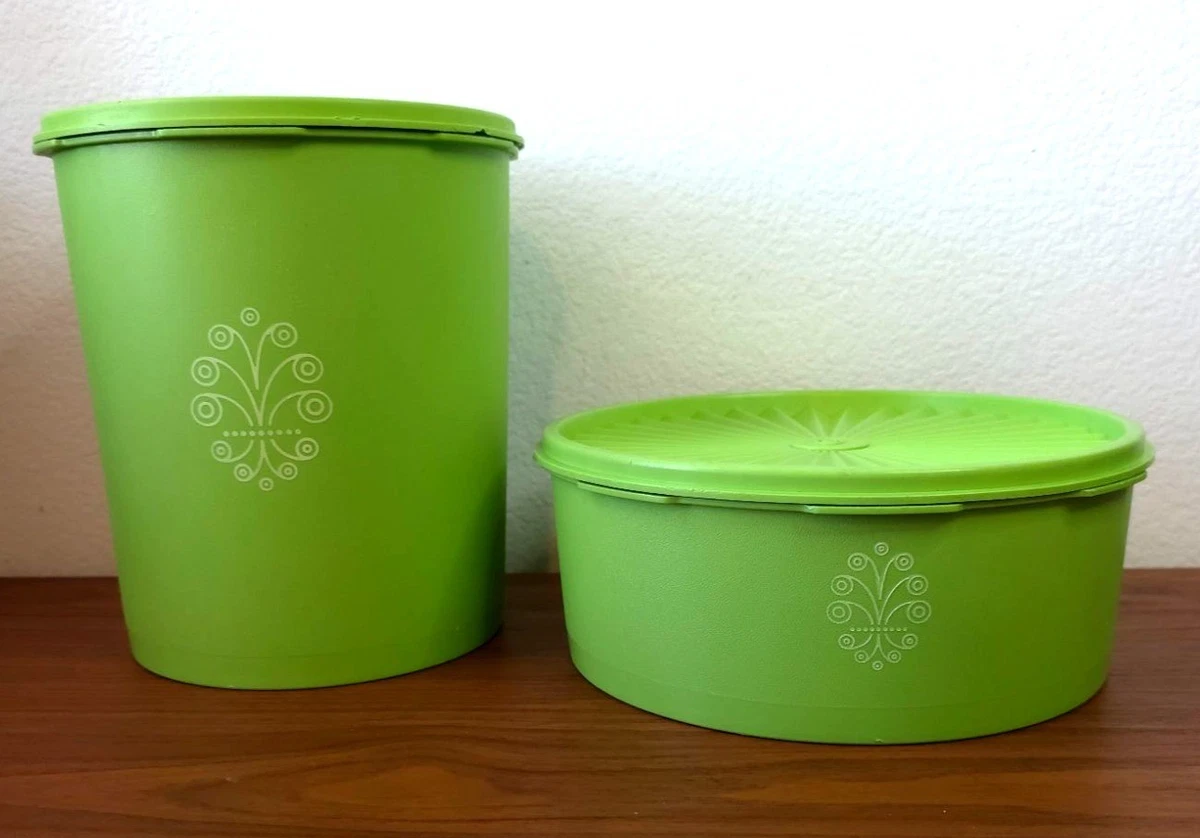 25+ Vintage/Retro Collectible Kitchen Storage & Organization for