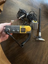 RADIO SHACK Citizens Band Transceiver TRC-442 40 Channel CB Radio  Antenna