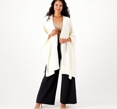 Girl With Curves Petite Sweater Poncho Cape Ivory Petite M/L A523209