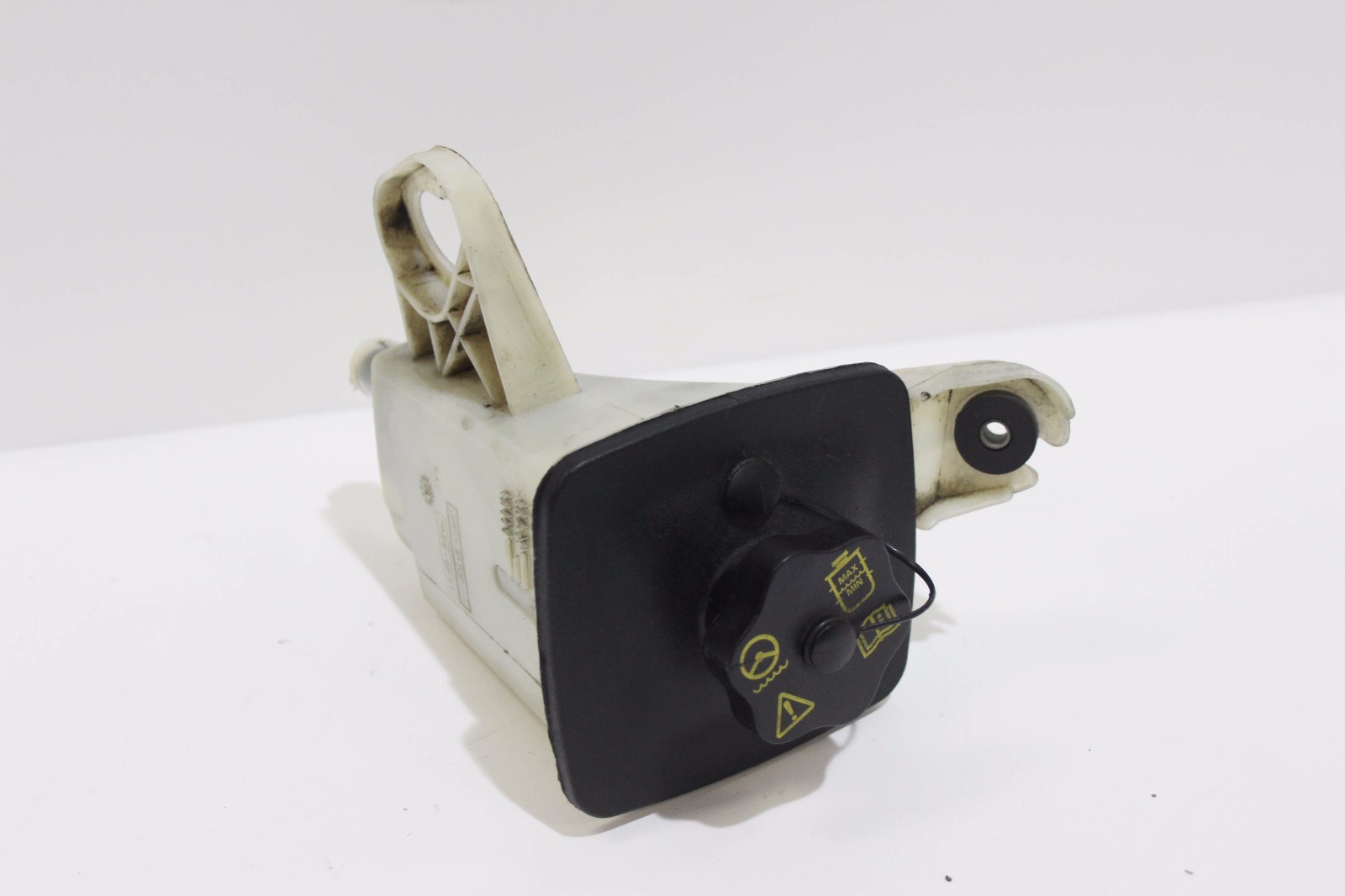 G70990 2009 2010 Jaguar XF Power Steering Fluid Reservoir 4.2L 0308 S