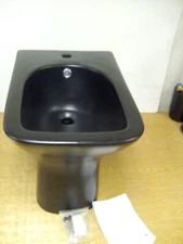 Swiss Madison Carre Bidet In Matte Black SM-BD228MB