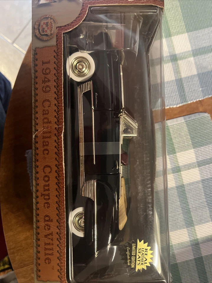 Cadillac 1949 cupé deVille 1:18 Road Legends edición limitada Foto 3 de 3