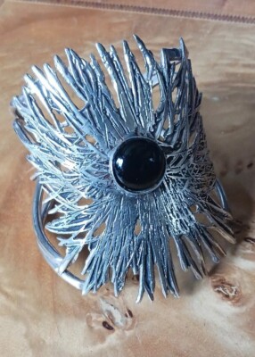 AMAZING Lg Onyx Sterling Modernist STAR BURST cuff Bracelet ARTIST Signed- 66 g