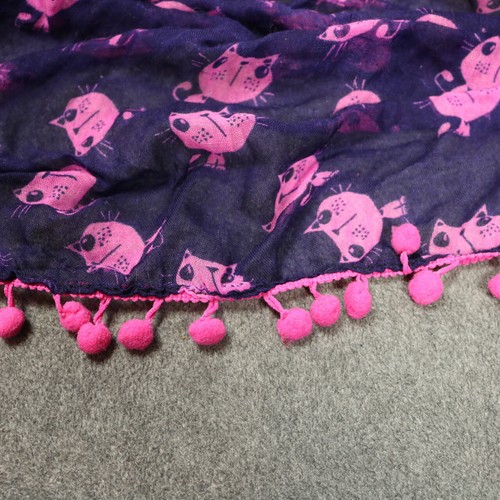 Kitty Cat Print Pom Pom Fringed Circle Scarf Purple Pink Snap Close One Size - Picture 7 of 14